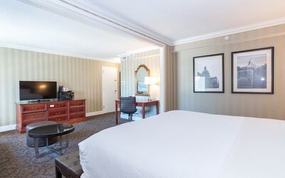 Sandman Signature Edmonton Downtown Hotel