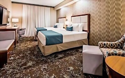 Best Western Premier Des Moines-Ankeny Hotel