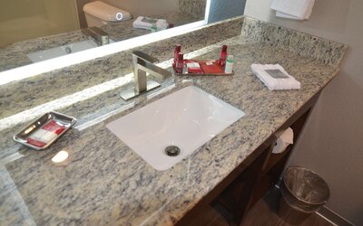 Best Western Premier Des Moines-Ankeny Hotel
