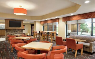 Hampton Inn West Des Moines Lake Drive