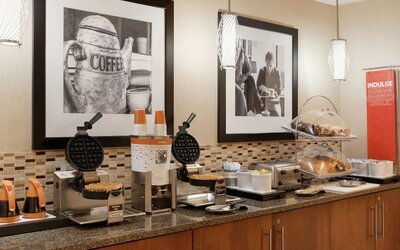 Hampton Inn West Des Moines Lake Drive