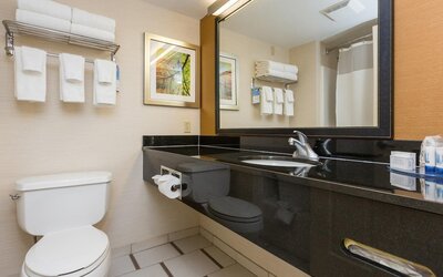 Fairfield Inn and Suites by Marriott Des Moines West