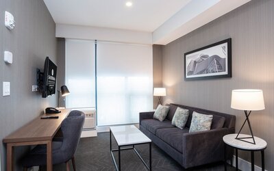 Sandman Signature Sherwood Park Hotel