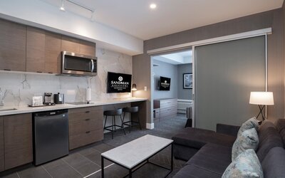 Sandman Signature Sherwood Park Hotel