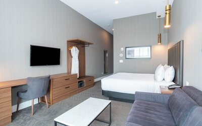 Sandman Signature Sherwood Park Hotel