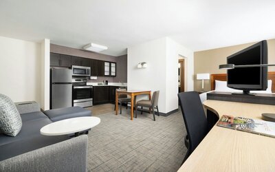 Residence Inn by Marriott Des Moines West at Jordan Creek Town Center
