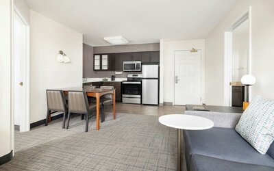 Residence Inn by Marriott Des Moines West at Jordan Creek Town Center