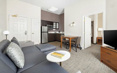 Residence Inn by Marriott Des Moines West at Jordan Creek Town Center
