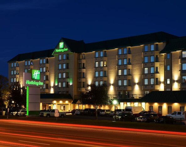 Holiday Inn Conference Center Edmonton South by IHG