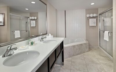 Standard Room, 2 Queen Beds (Pet Friendly)