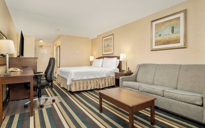 Holiday Inn Conference Center Edmonton South by IHG