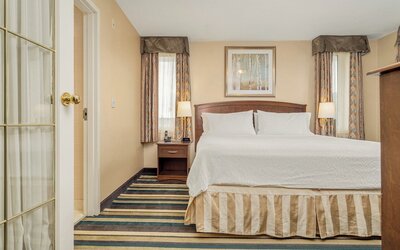Holiday Inn Conference Center Edmonton South by IHG
