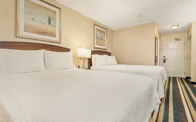 Standard Room, 1 King Bed
