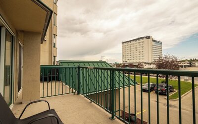 Holiday Inn Conference Center Edmonton South by IHG