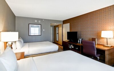 DoubleTree by Hilton Hotel West Edmonton