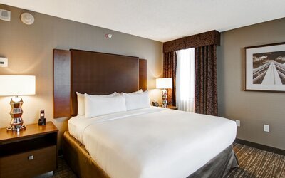 DoubleTree by Hilton Hotel West Edmonton