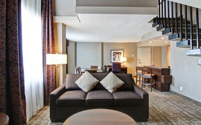 DoubleTree by Hilton Hotel West Edmonton