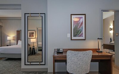 DoubleTree by Hilton Hotel West Edmonton