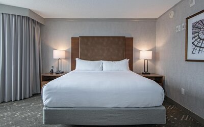 DoubleTree by Hilton Hotel West Edmonton