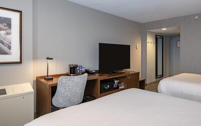 DoubleTree by Hilton Hotel West Edmonton
