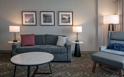 DoubleTree by Hilton Hotel West Edmonton