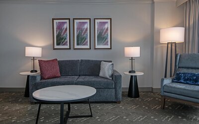 DoubleTree by Hilton Hotel West Edmonton