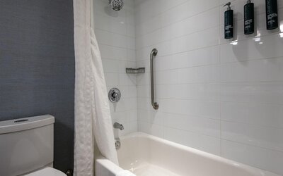 DoubleTree by Hilton Hotel West Edmonton