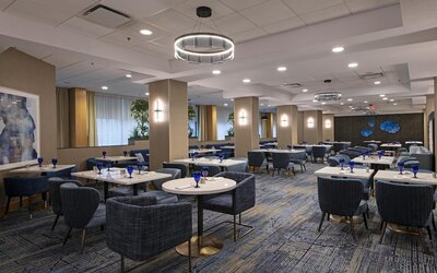 DoubleTree by Hilton Hotel West Edmonton
