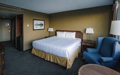 Chateau Lacombe Hotel