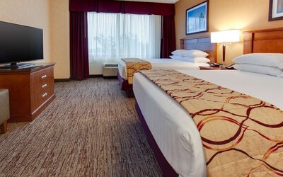 Drury Inn & Suites West Des Moines