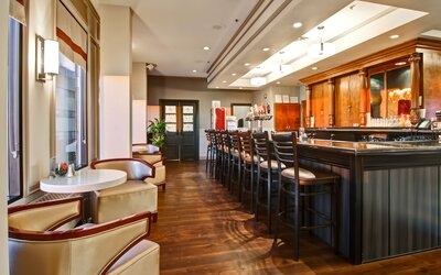 Chateau Lacombe Hotel