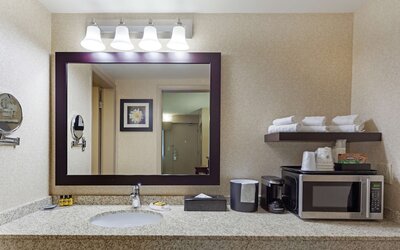Best Western Plus City Centre Inn