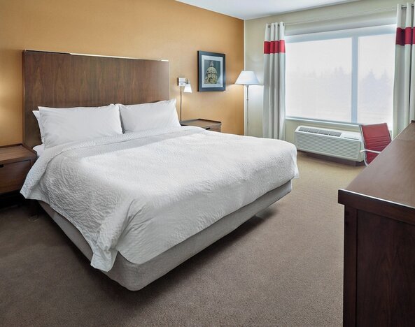 Four Points by Sheraton Edmonton West