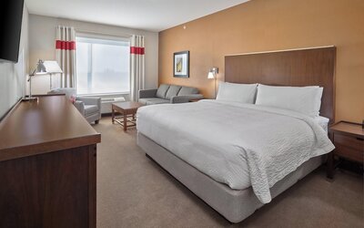 Four Points by Sheraton Edmonton West