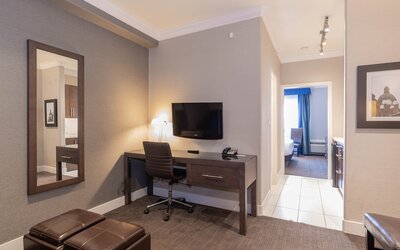 Sandman Signature Edmonton South Hotel
