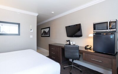 Sandman Signature Edmonton South Hotel