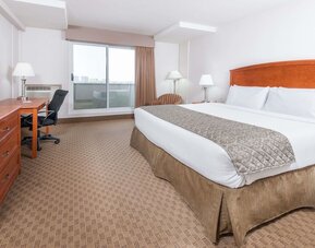 Ramada by Wyndham Edmonton South