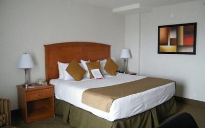 Ramada by Wyndham Edmonton South