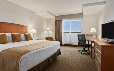 Ramada by Wyndham Edmonton South