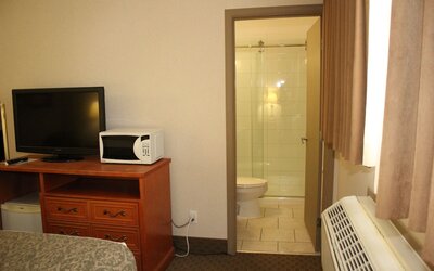 Ramada by Wyndham Edmonton South
