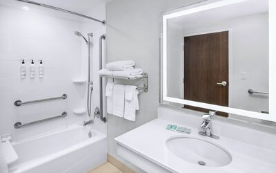 Fairfield Inn & Suites by Marriott Edmonton North