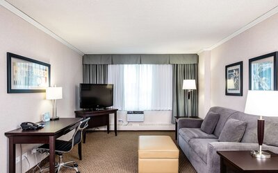 Campus Tower Suite Hotel