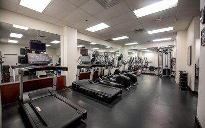 Campus Tower Suite Hotel