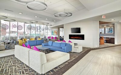 DoubleTree by Hilton Edmonton Downtown