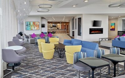 DoubleTree by Hilton Edmonton Downtown