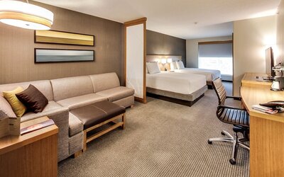 DoubleTree by Hilton Edmonton Downtown