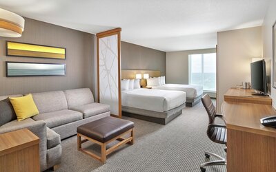 DoubleTree by Hilton Edmonton Downtown