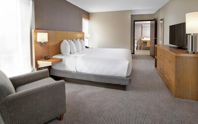 DoubleTree by Hilton Edmonton Downtown