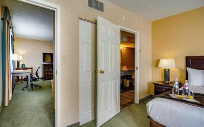 Sawridge Inn & Conference Centre Edmonton South