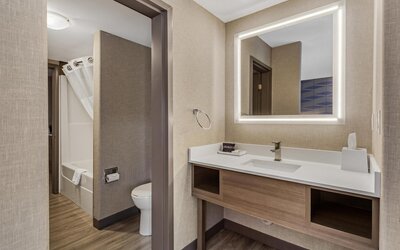 Best Western Plus West Edmonton